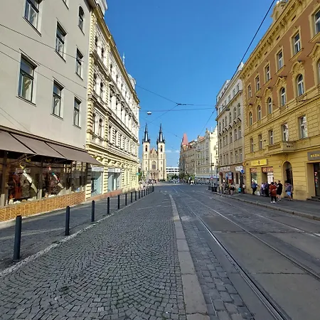B4 Blízko O2 Arény *
